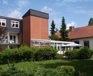 Außenansicht der Klinik in Hessisch Oldendorf