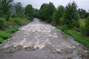 Hochwasser an der Ulster in Hessen.